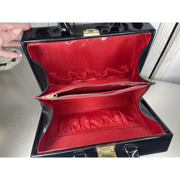 Vintage Black Patent Leather Structured Handbag Box Satchel With Lock 60s 50s - Picture 6 of 9